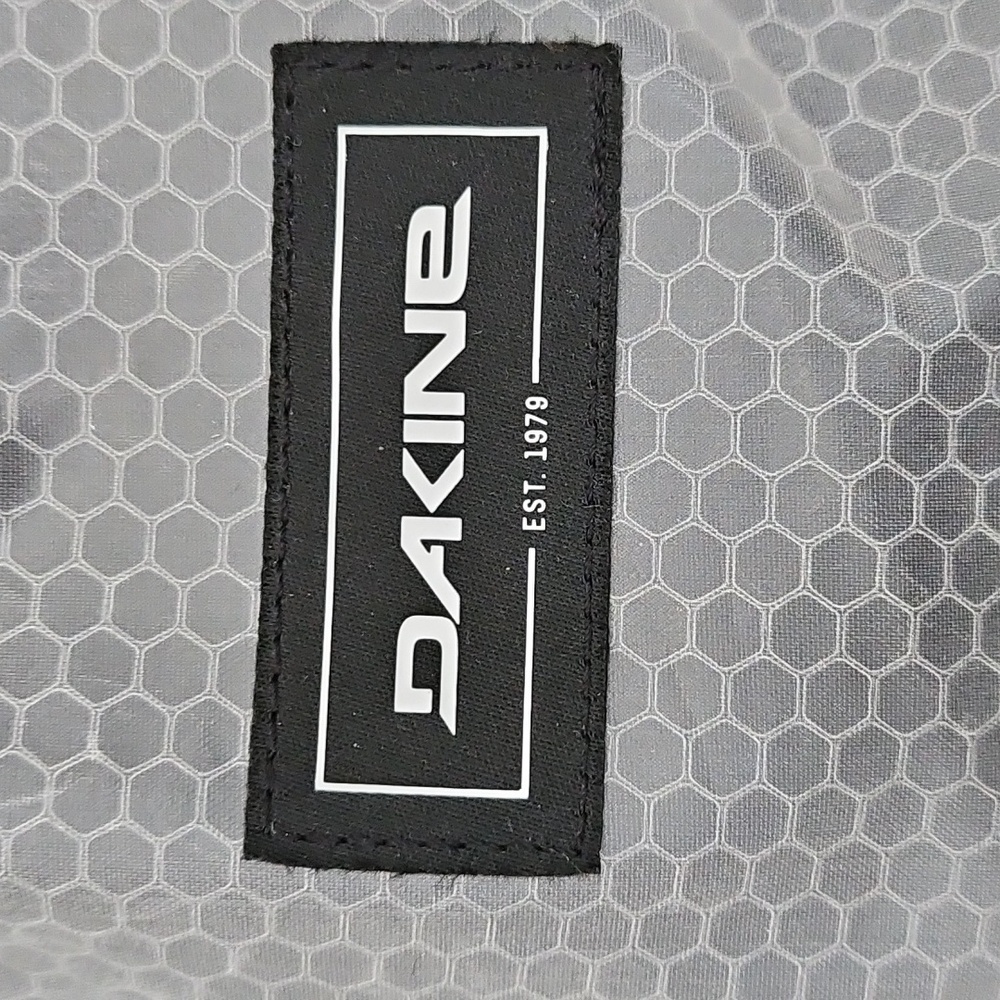 Dakine 365 Backpack - Picture 3 of 6